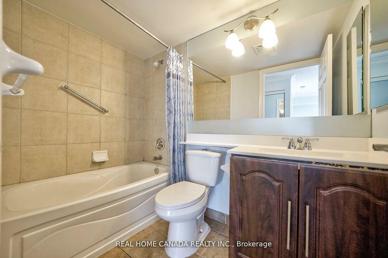 310, Burnhamthorpe, City Centre, Mississauga