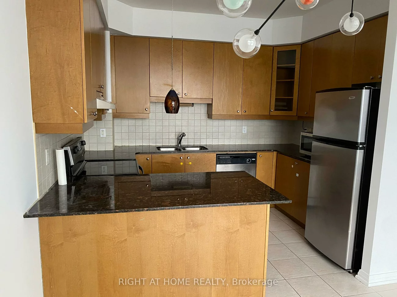 220, Forum, Hurontario, Mississauga