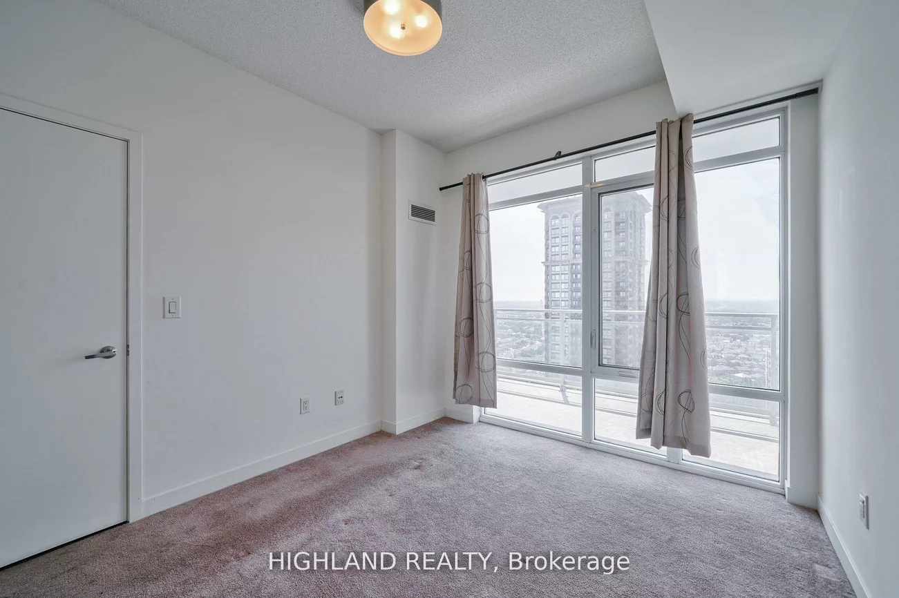 360, Square One, City Centre, Mississauga