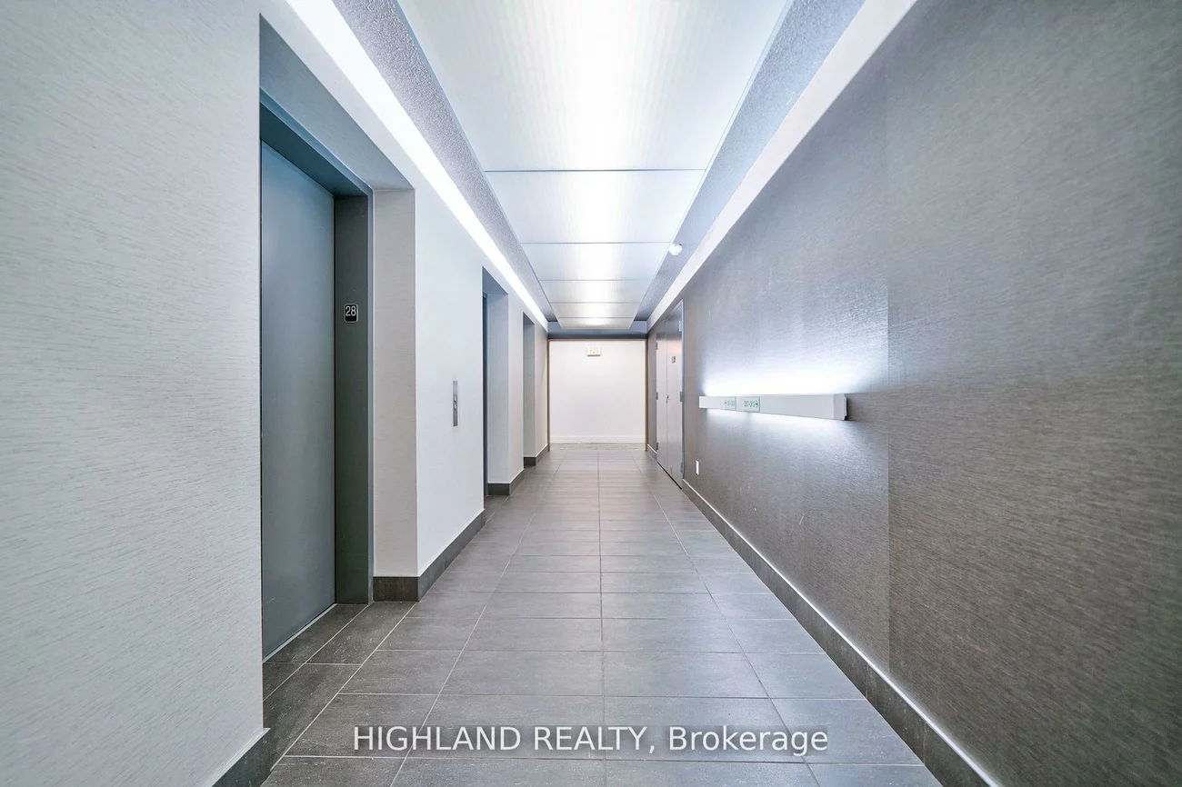 360, Square One, City Centre, Mississauga