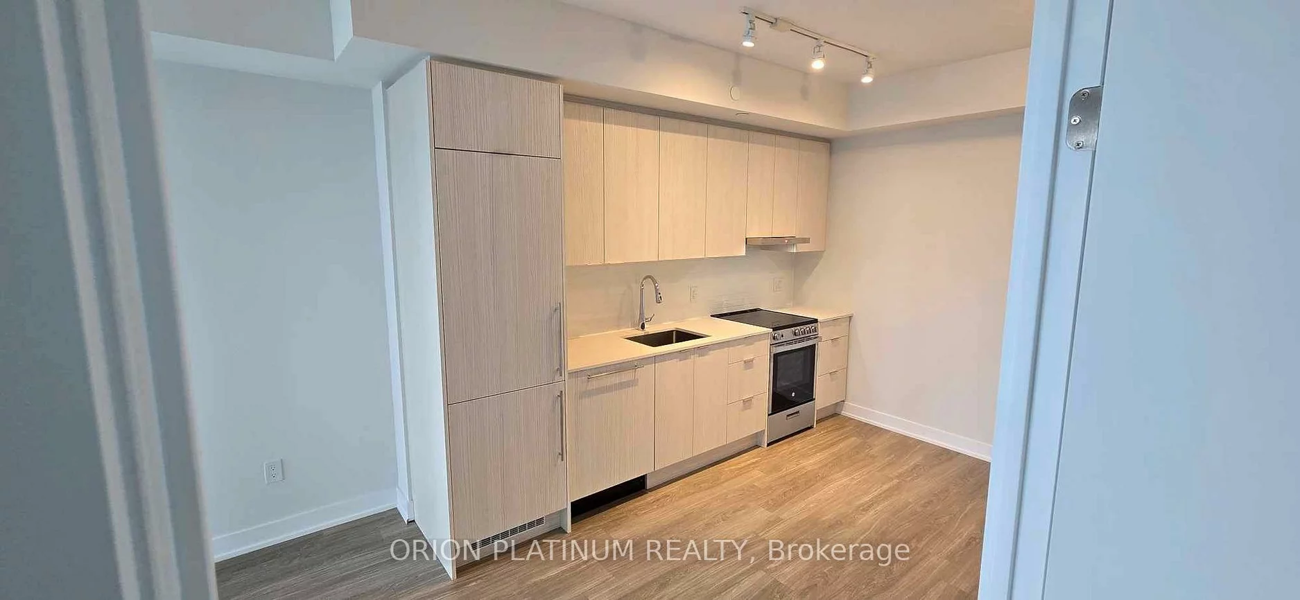 430, Square One, City Centre, Mississauga