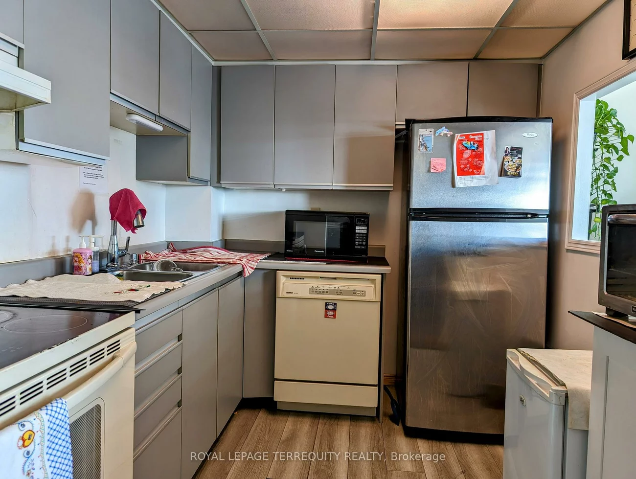 25, Fairview, Fairview, Mississauga