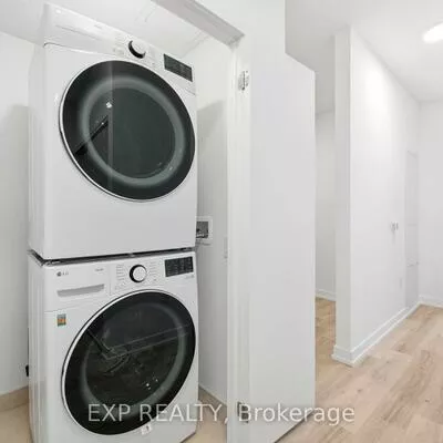 395, Square One, City Centre, Mississauga