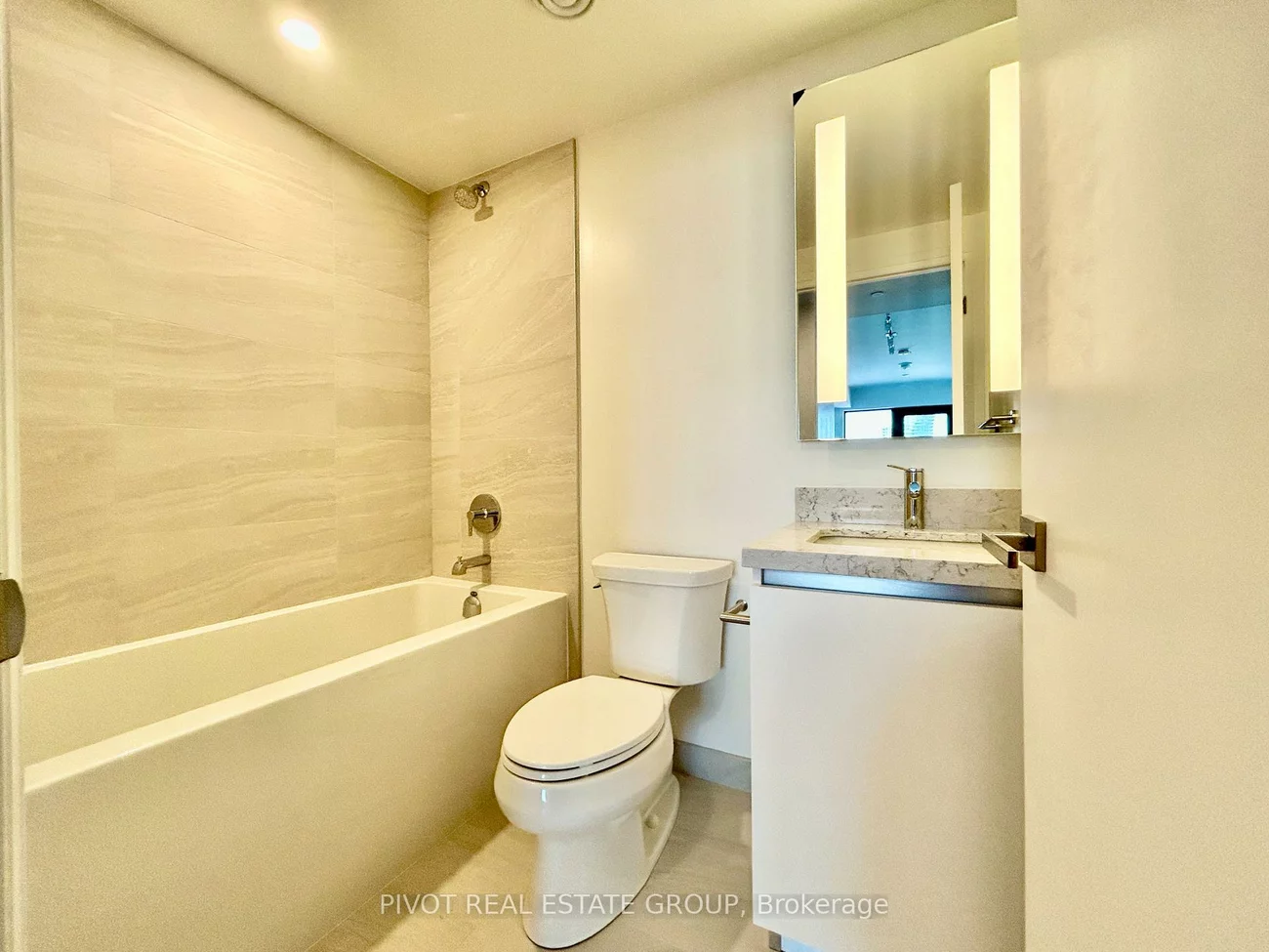 2, Erskine, City Centre, Mississauga