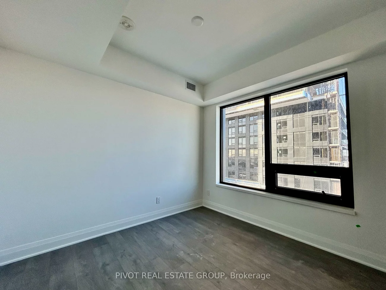 2, Erskine, City Centre, Mississauga