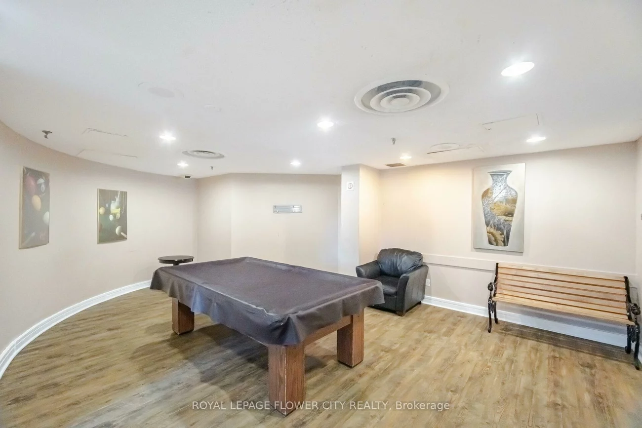 25, Trailwood, Hurontario, Mississauga