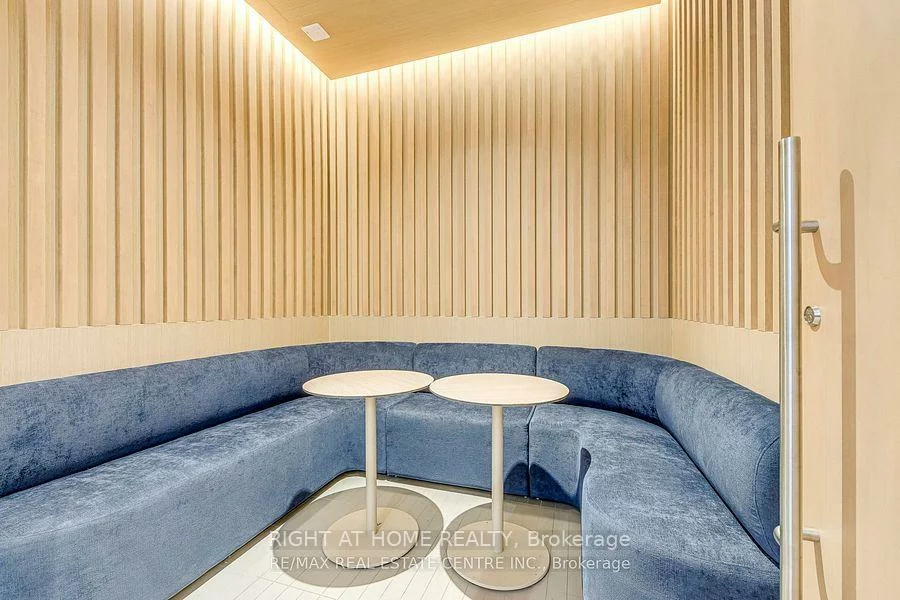 395, Square One, City Centre, Mississauga