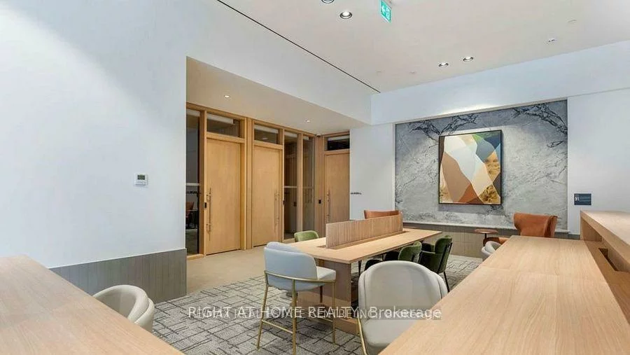 395, Square One, City Centre, Mississauga