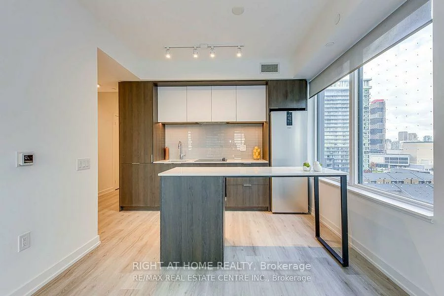 395, Square One, City Centre, Mississauga