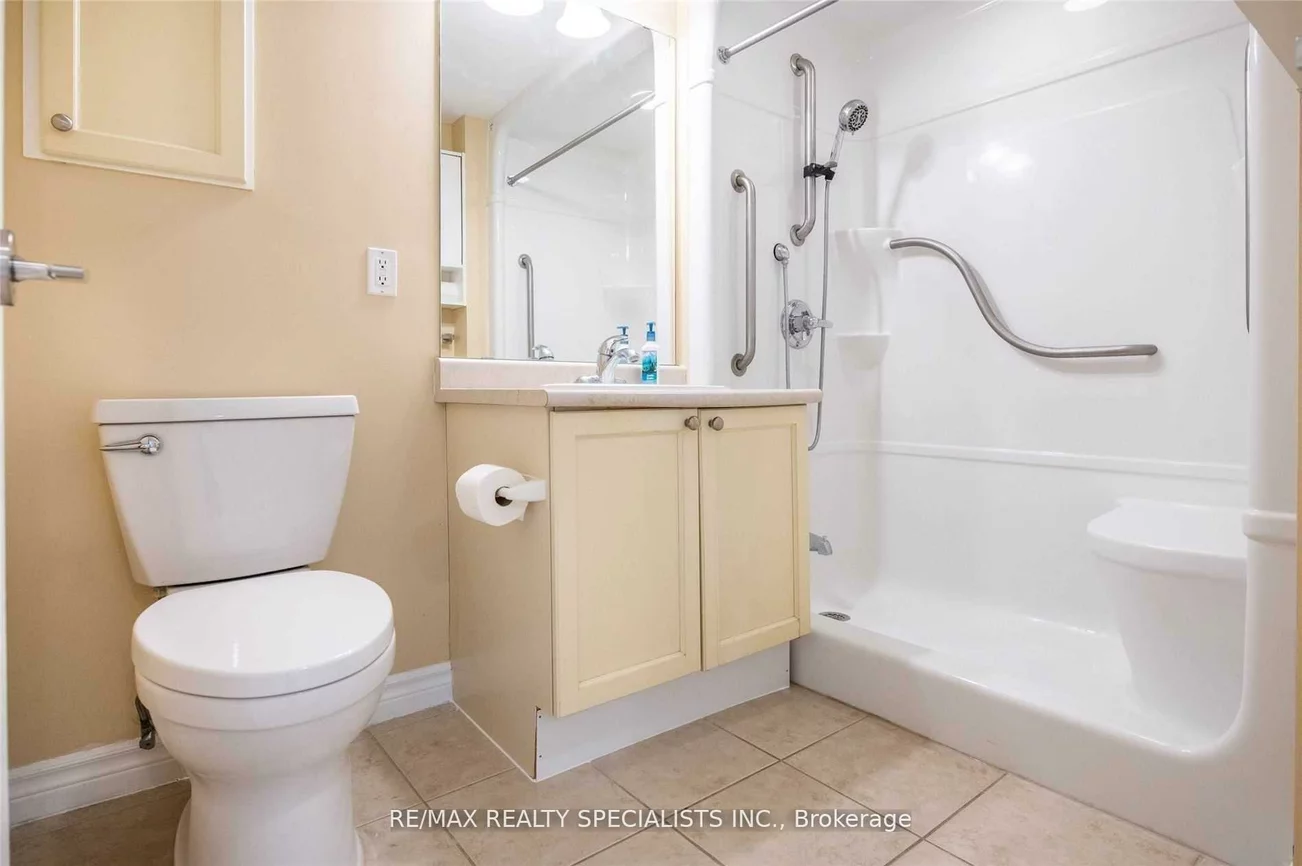 810, Scollard, East Credit, Mississauga