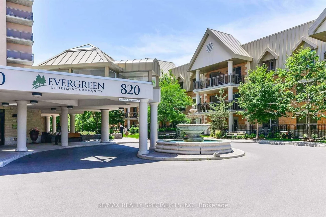 810, Scollard, East Credit, Mississauga