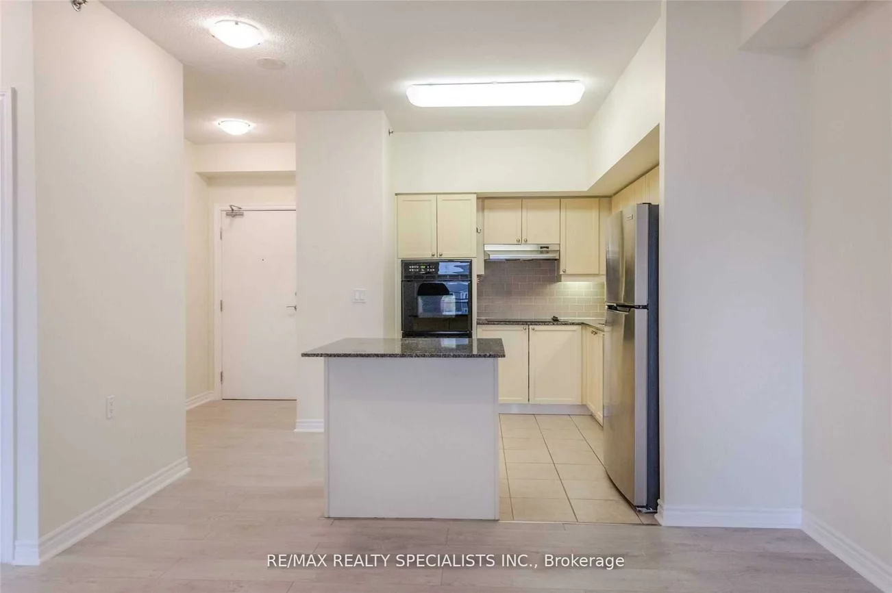 810, Scollard, East Credit, Mississauga