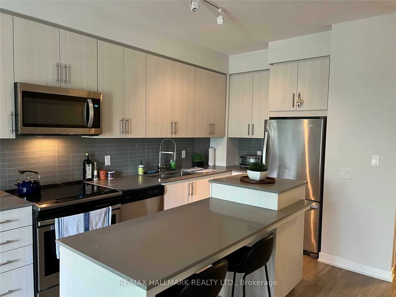 4055, Parkside Village, Creditview, Mississauga