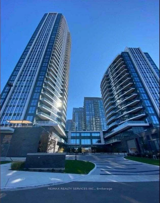 35, Watergarden, Hurontario, Mississauga