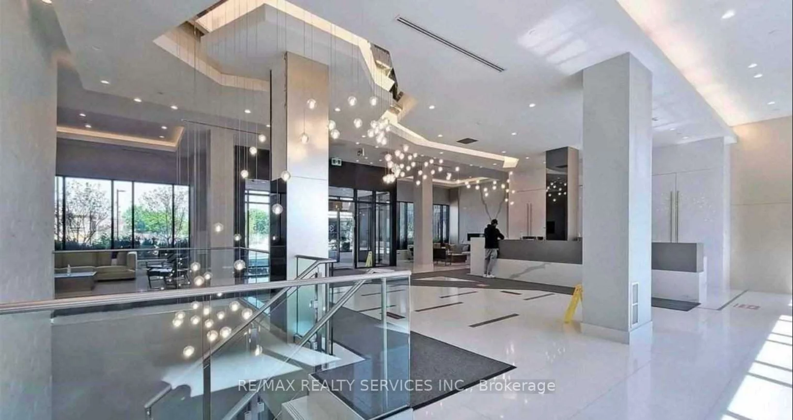 35, Watergarden, Hurontario, Mississauga