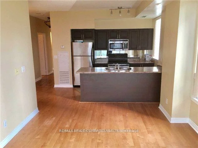 388, Prince Of Wales, City Centre, Mississauga