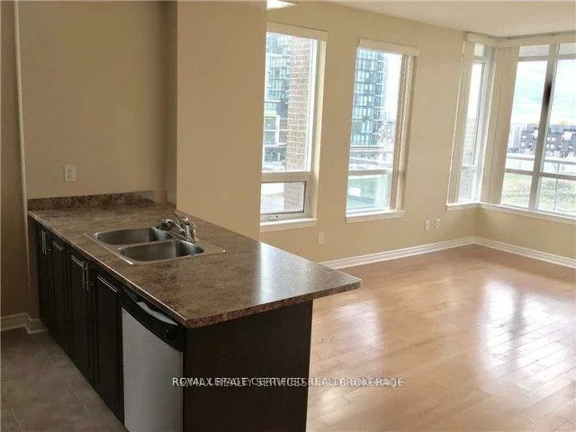 388, Prince Of Wales, City Centre, Mississauga