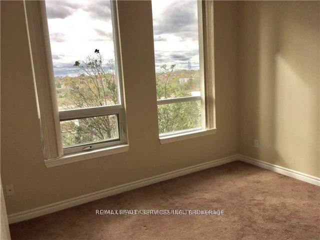 388, Prince Of Wales, City Centre, Mississauga