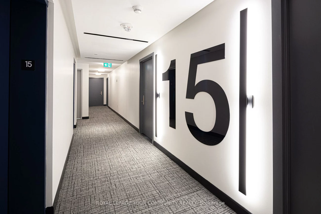 86, Dundas, Cooksville, Mississauga