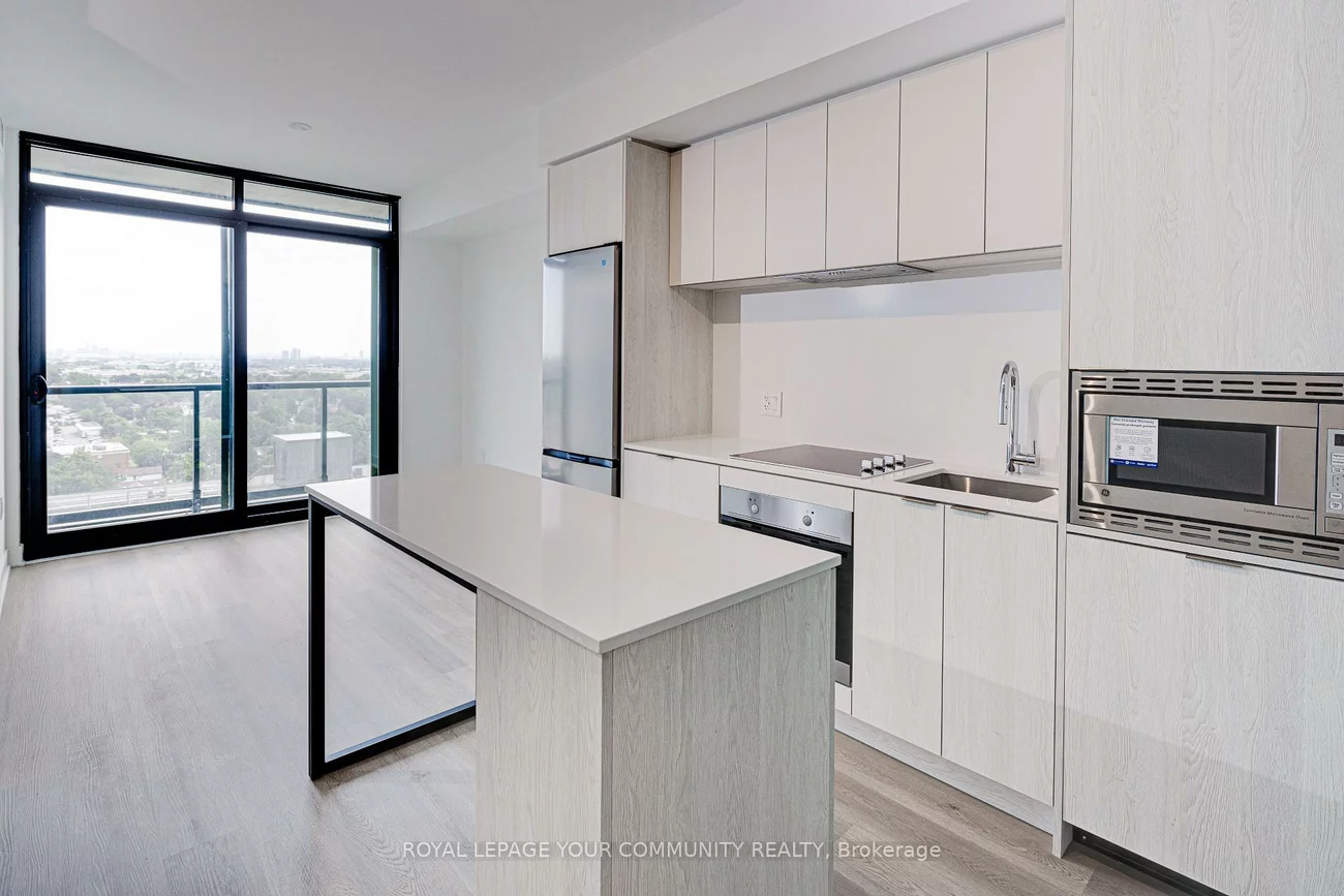 86, Dundas, Cooksville, Mississauga