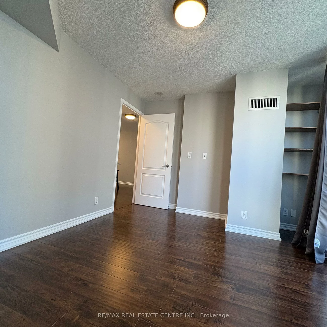 33, Elm, City Centre, Mississauga