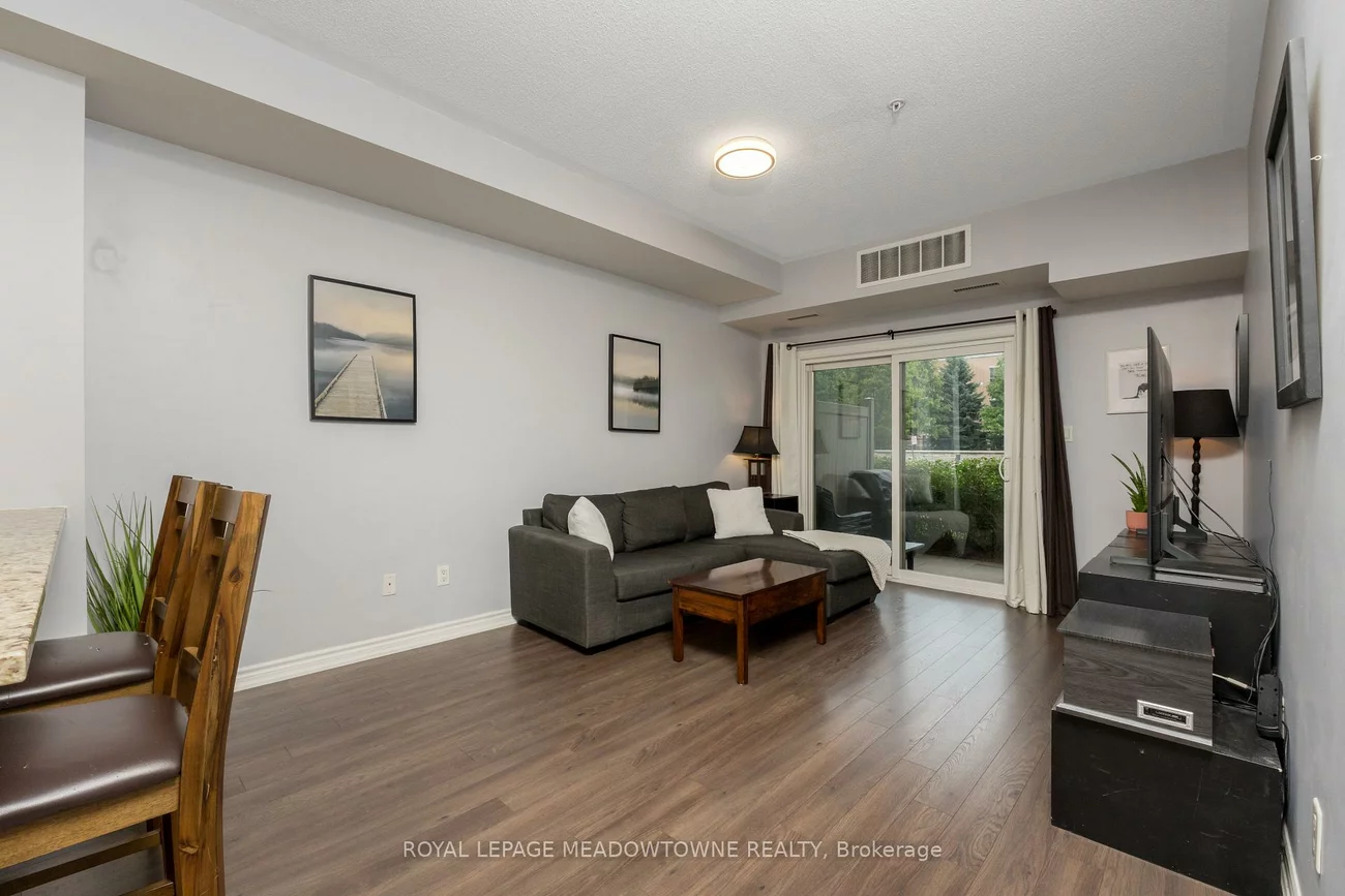 570, Lolita, Mississauga Valleys, Mississauga