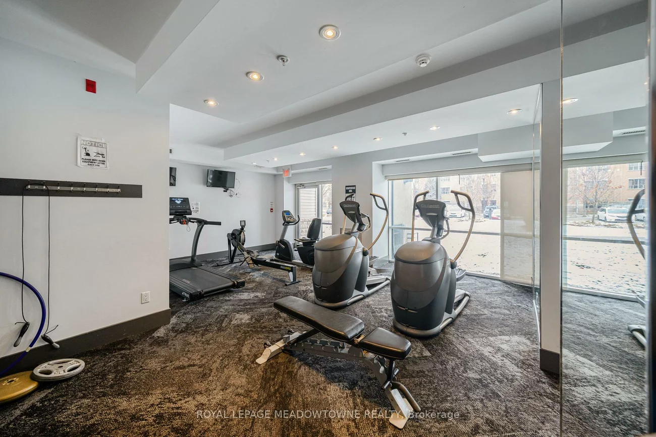 570, Lolita, Mississauga Valleys, Mississauga