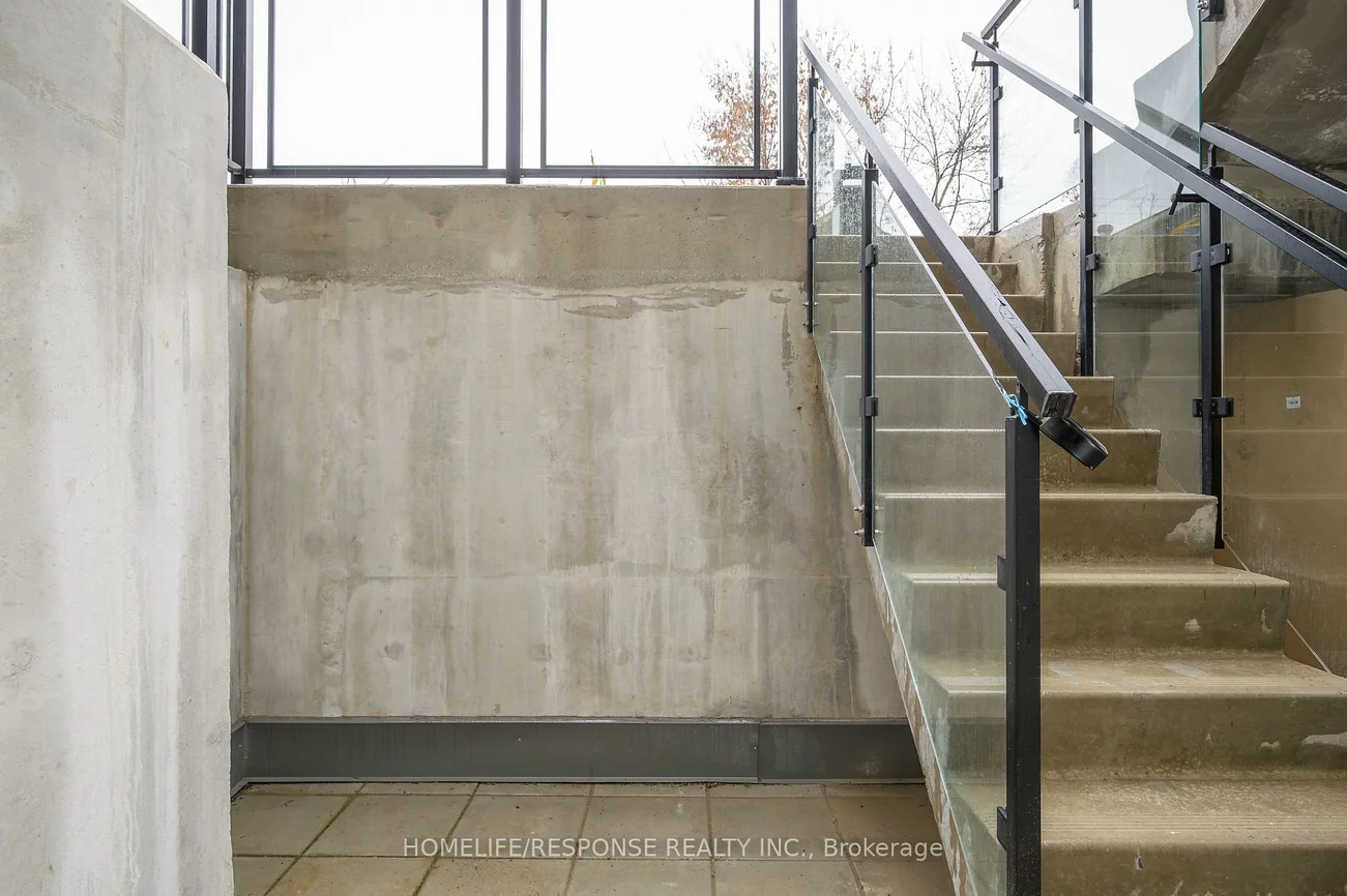 1070, DOUGLAS MCCURDY COMM, Lakeview, Mississauga