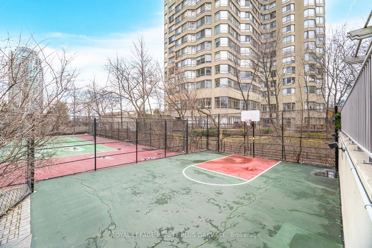 156, Enfield, City Centre, Mississauga