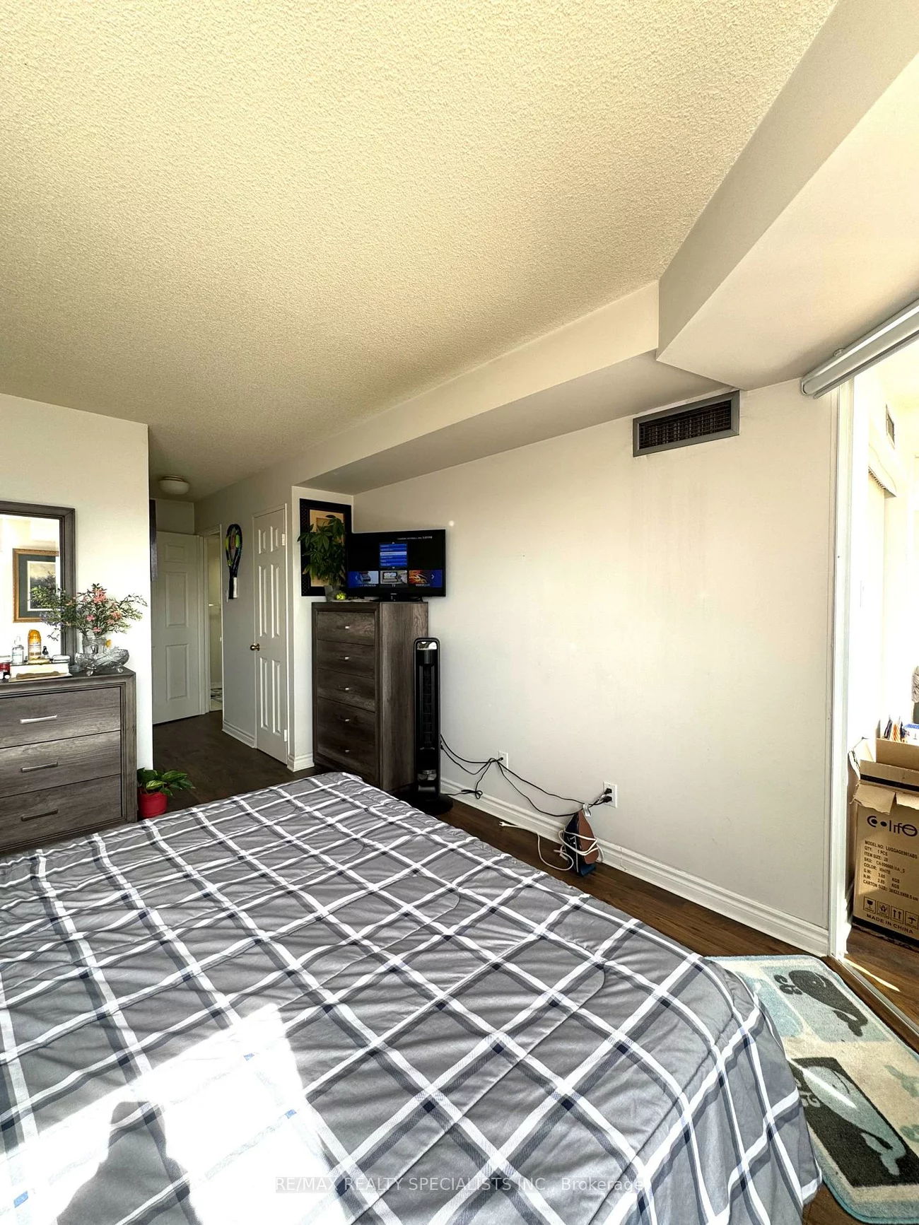 4460, Tucana, Hurontario, Mississauga