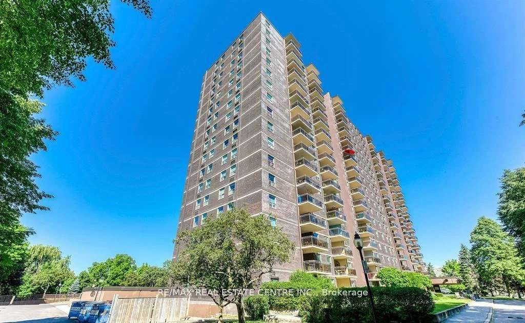 966, Inverhouse, Clarkson, Mississauga