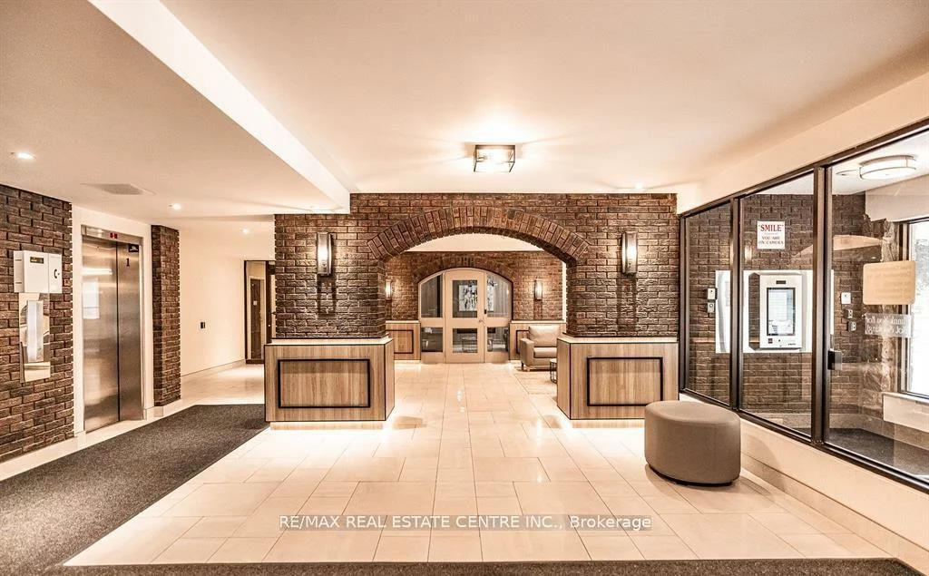 966, Inverhouse, Clarkson, Mississauga