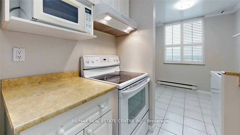 966, Inverhouse, Clarkson, Mississauga