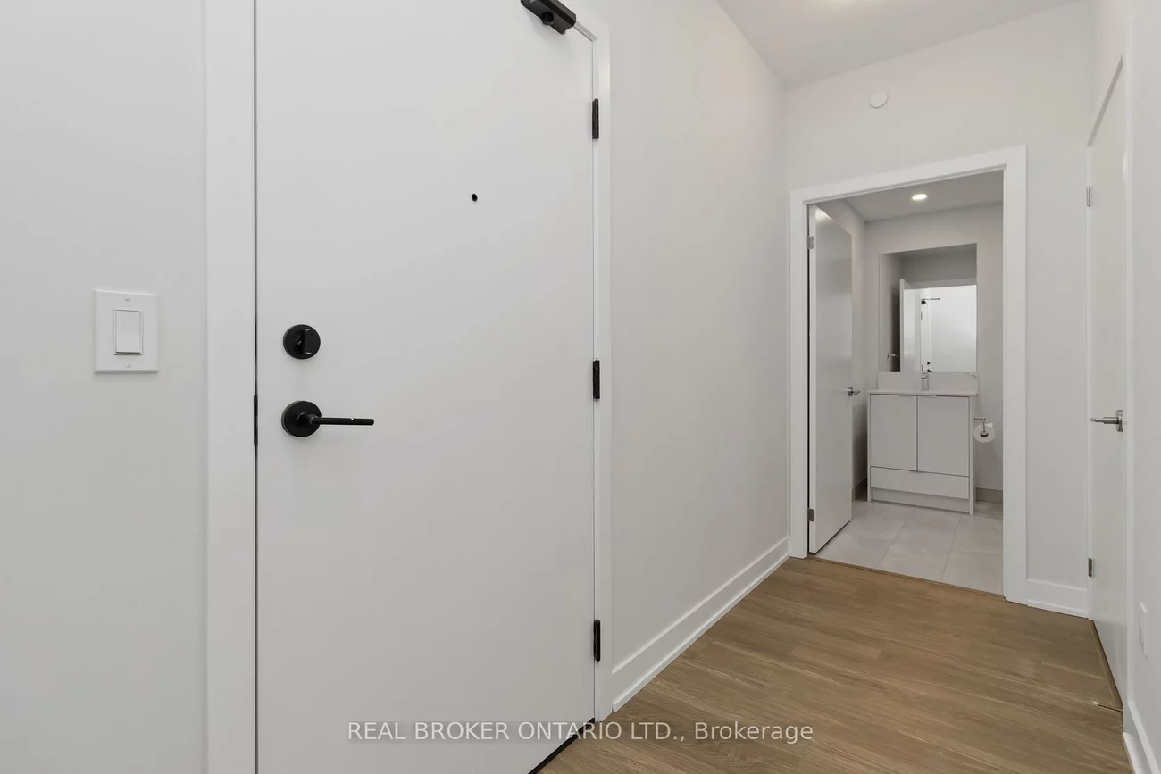 430, Square One, City Centre, Mississauga