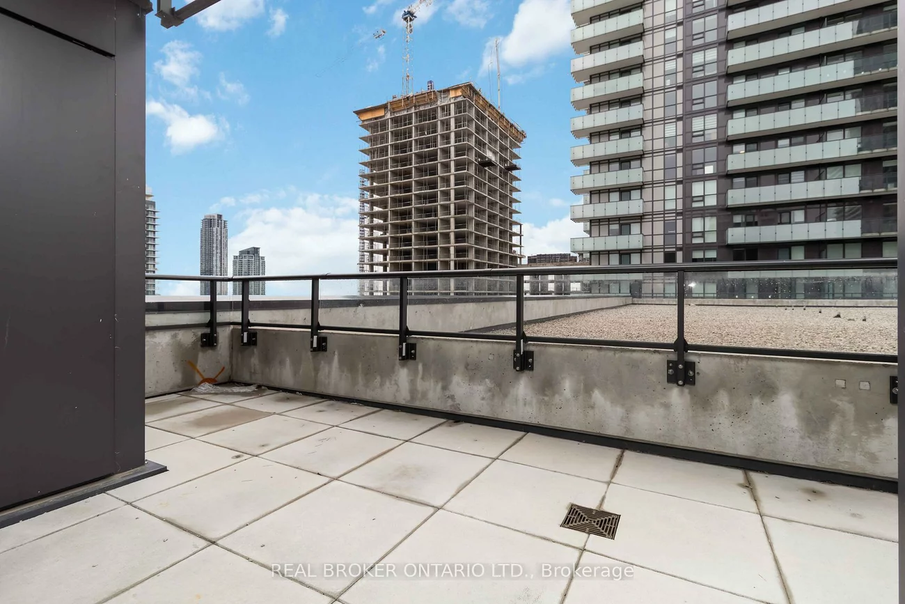 430, Square One, City Centre, Mississauga