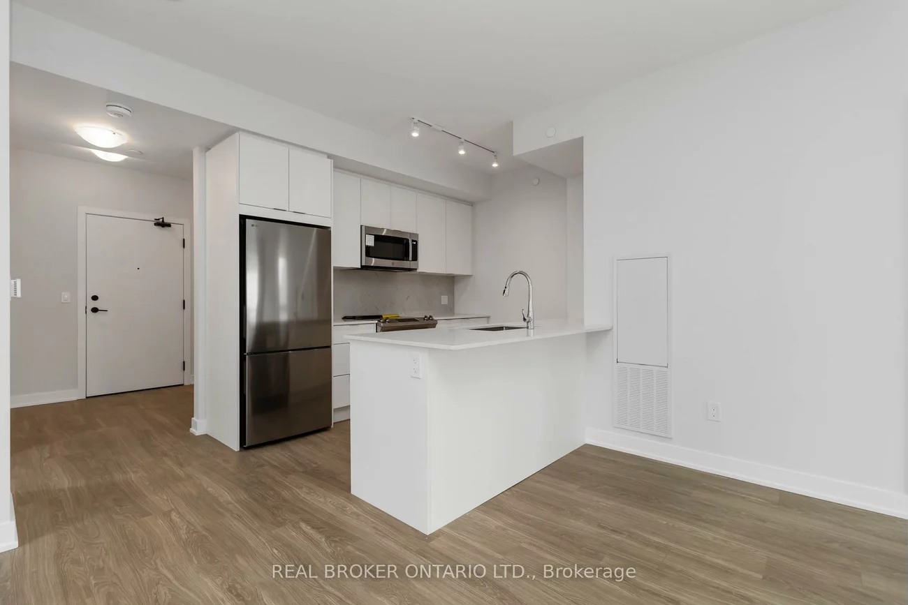 430, Square One, City Centre, Mississauga