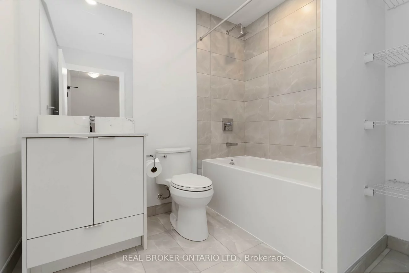 430, Square One, City Centre, Mississauga