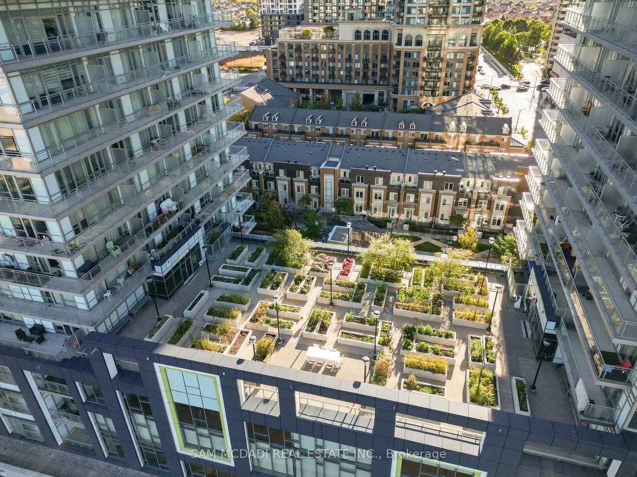 360, Square One, City Centre, Mississauga