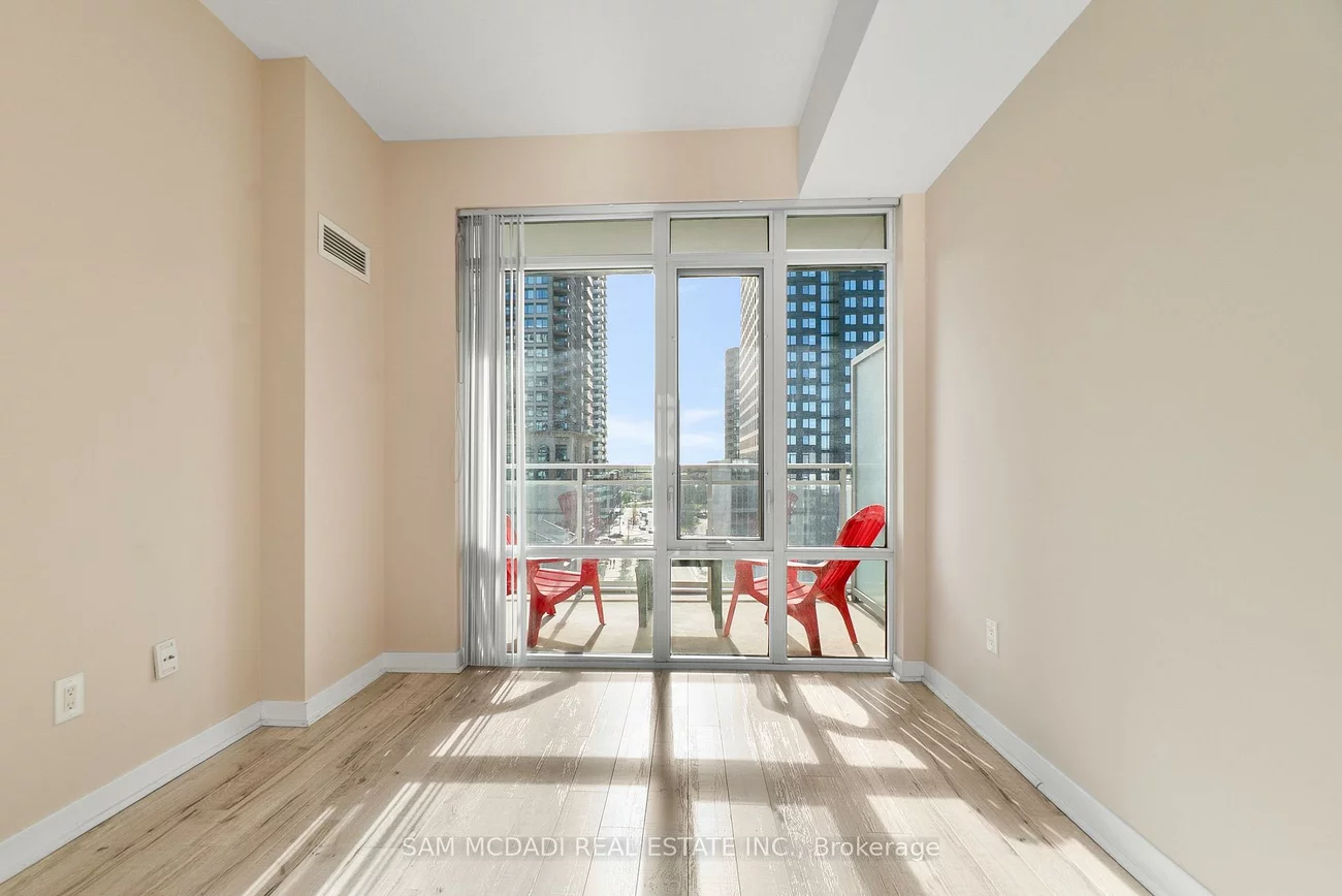 360, Square One, City Centre, Mississauga