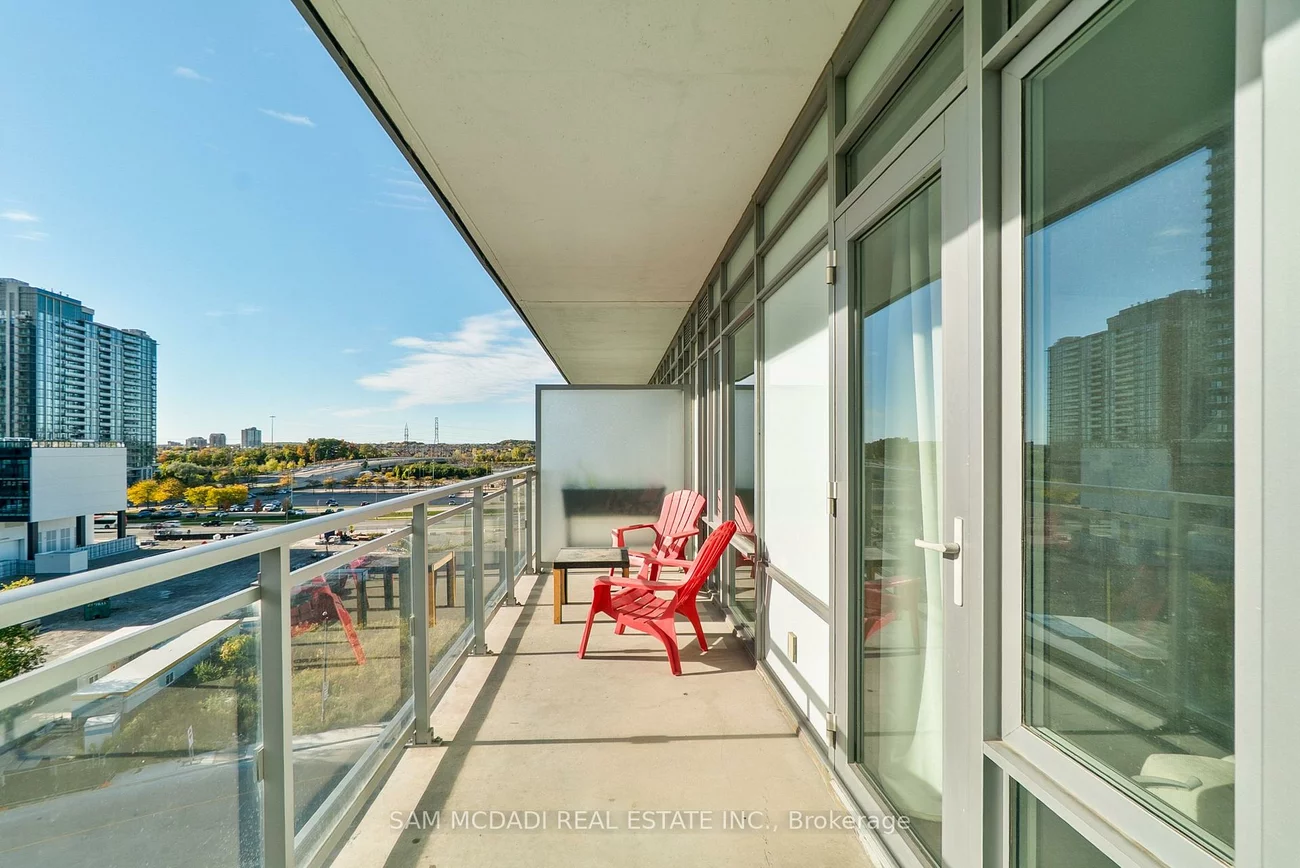 360, Square One, City Centre, Mississauga