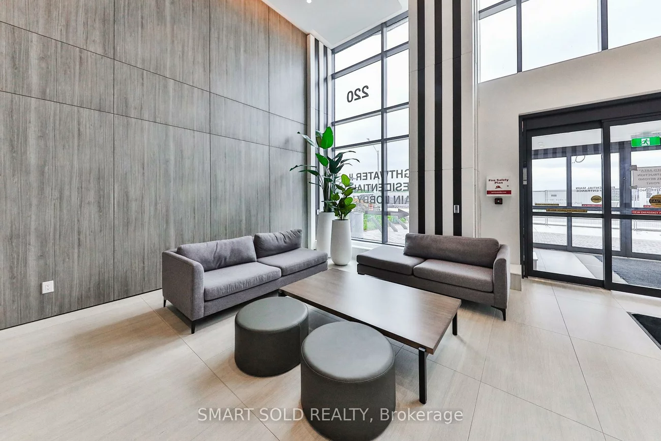 220, Missinnihe, Port Credit, Mississauga