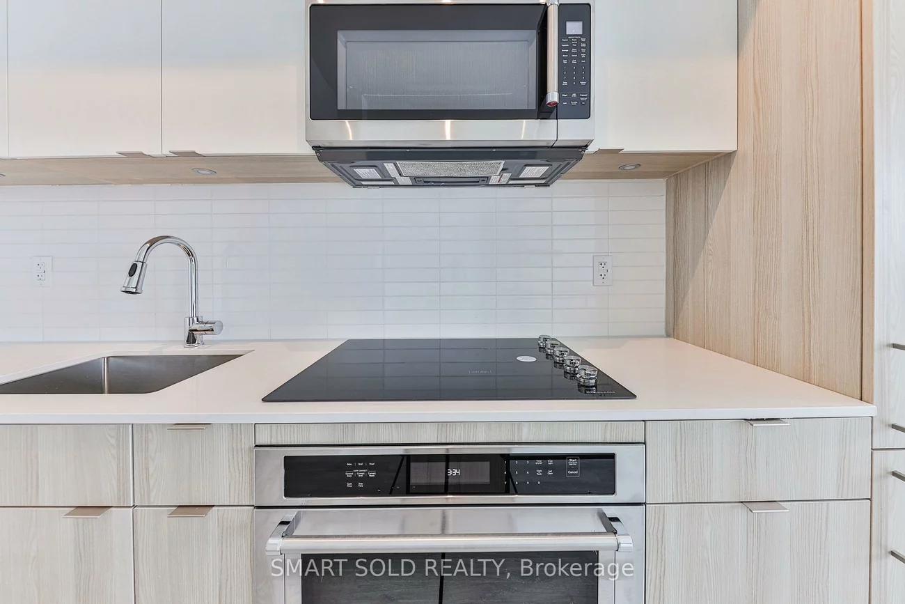 220, Missinnihe, Port Credit, Mississauga