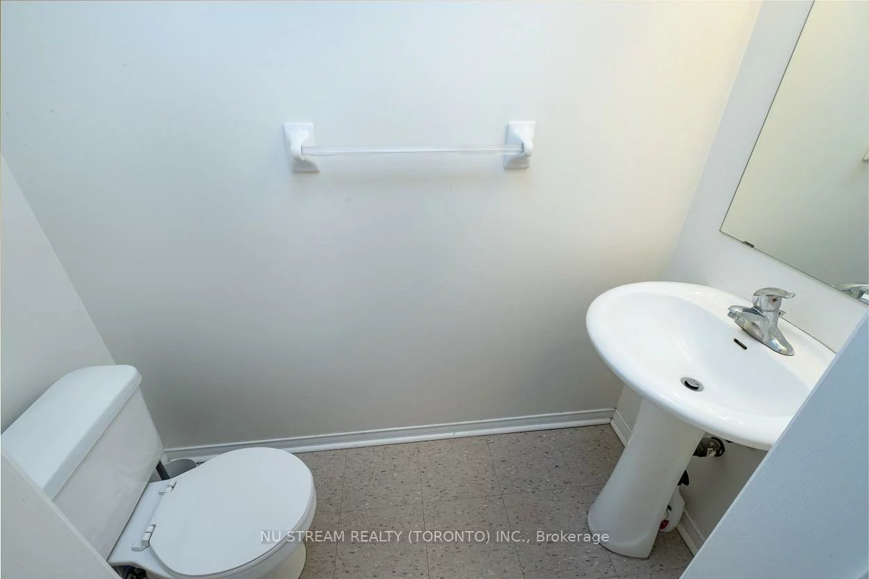 1128, Dundas, Erindale, Mississauga