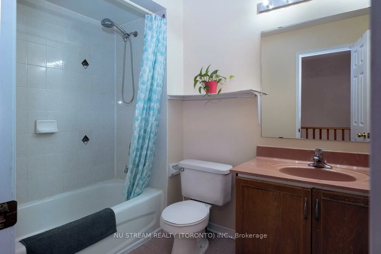 1128, Dundas, Erindale, Mississauga