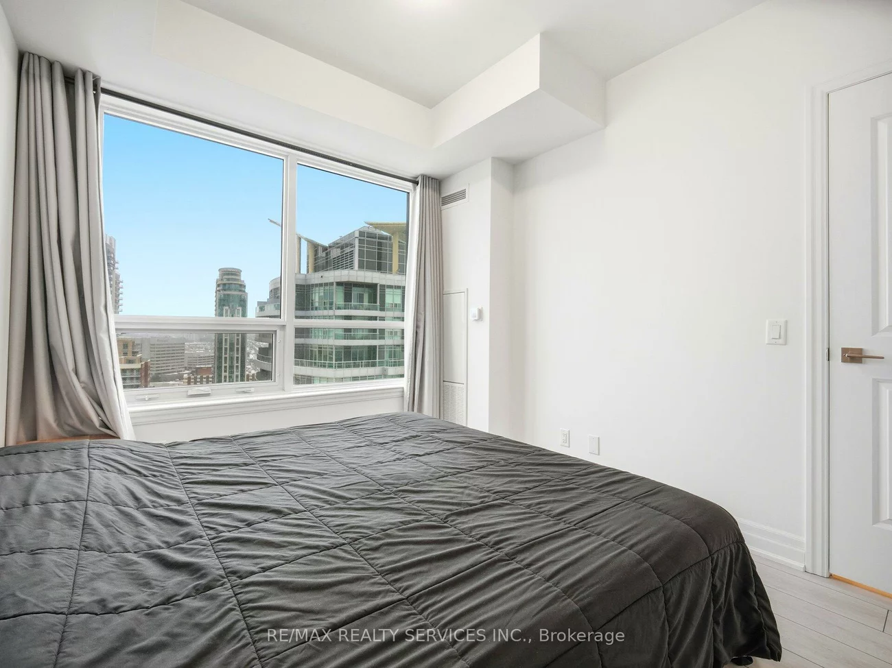 30, Elm, Fairview, Mississauga