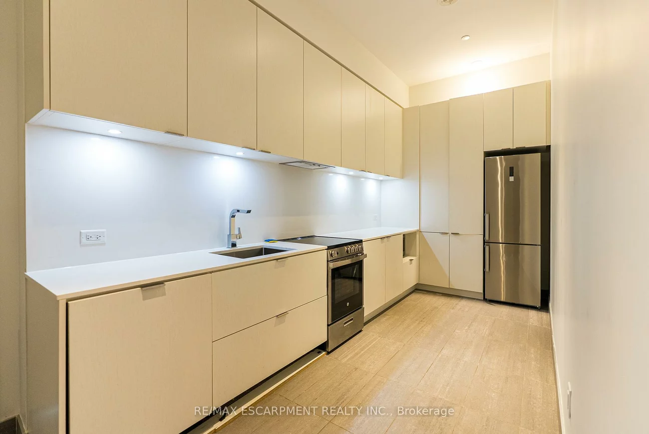 3883, Quartz, City Centre, Mississauga