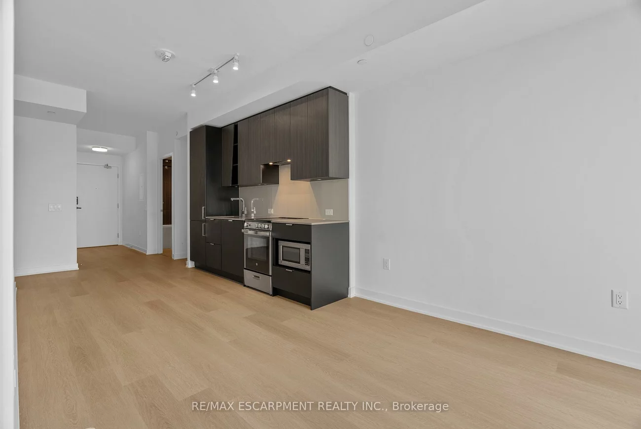 3883, Quartz, City Centre, Mississauga