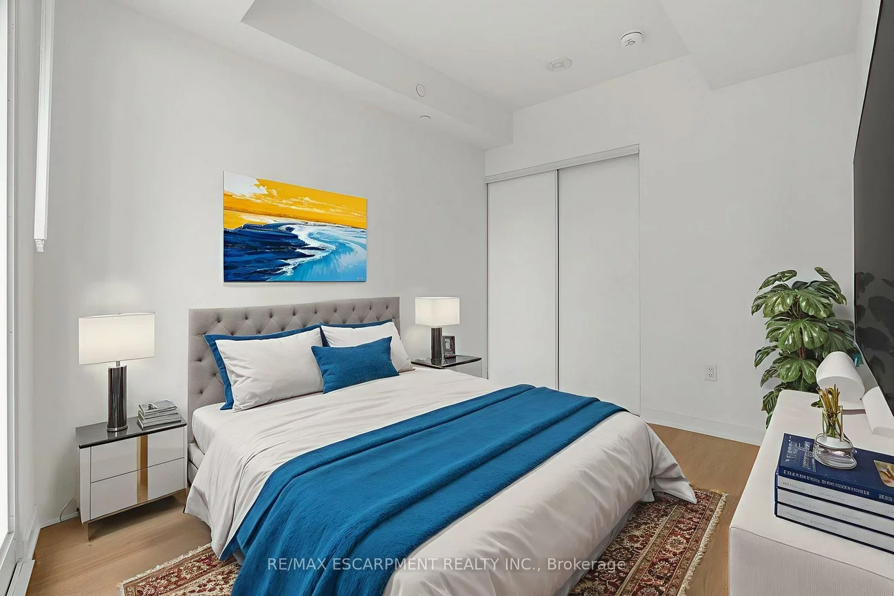 3883, Quartz, City Centre, Mississauga