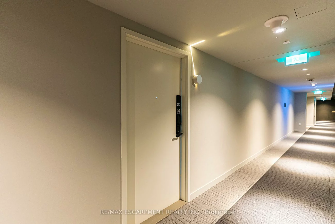 3883, Quartz, City Centre, Mississauga