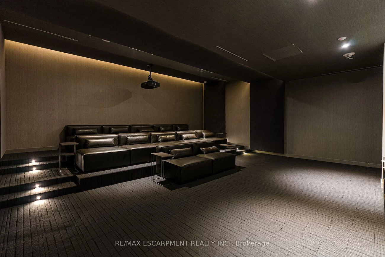 3883, Quartz, City Centre, Mississauga